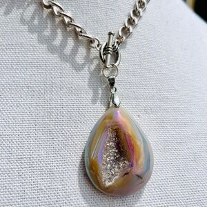 Genuine pearl and silver tone chain necklace with light pink geode pendant